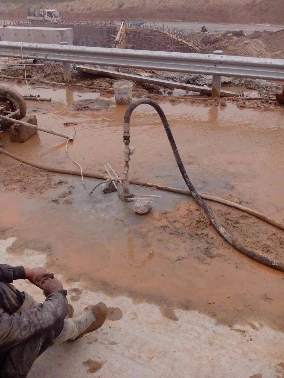 多宝镇路基压密注浆